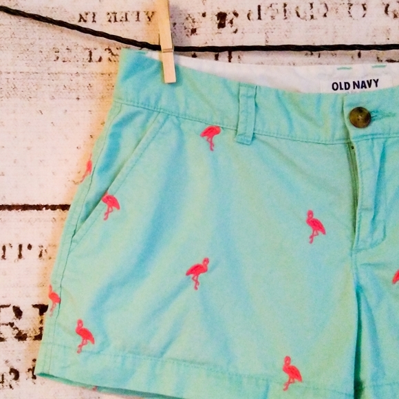 Old Navy flamingo chino cotton embroidered shorts - Picture 3 of 9